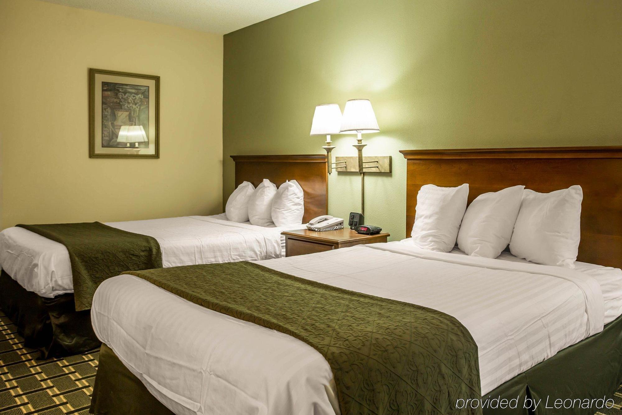 Quality Inn Huntersville Near Lake Norman Exterior foto