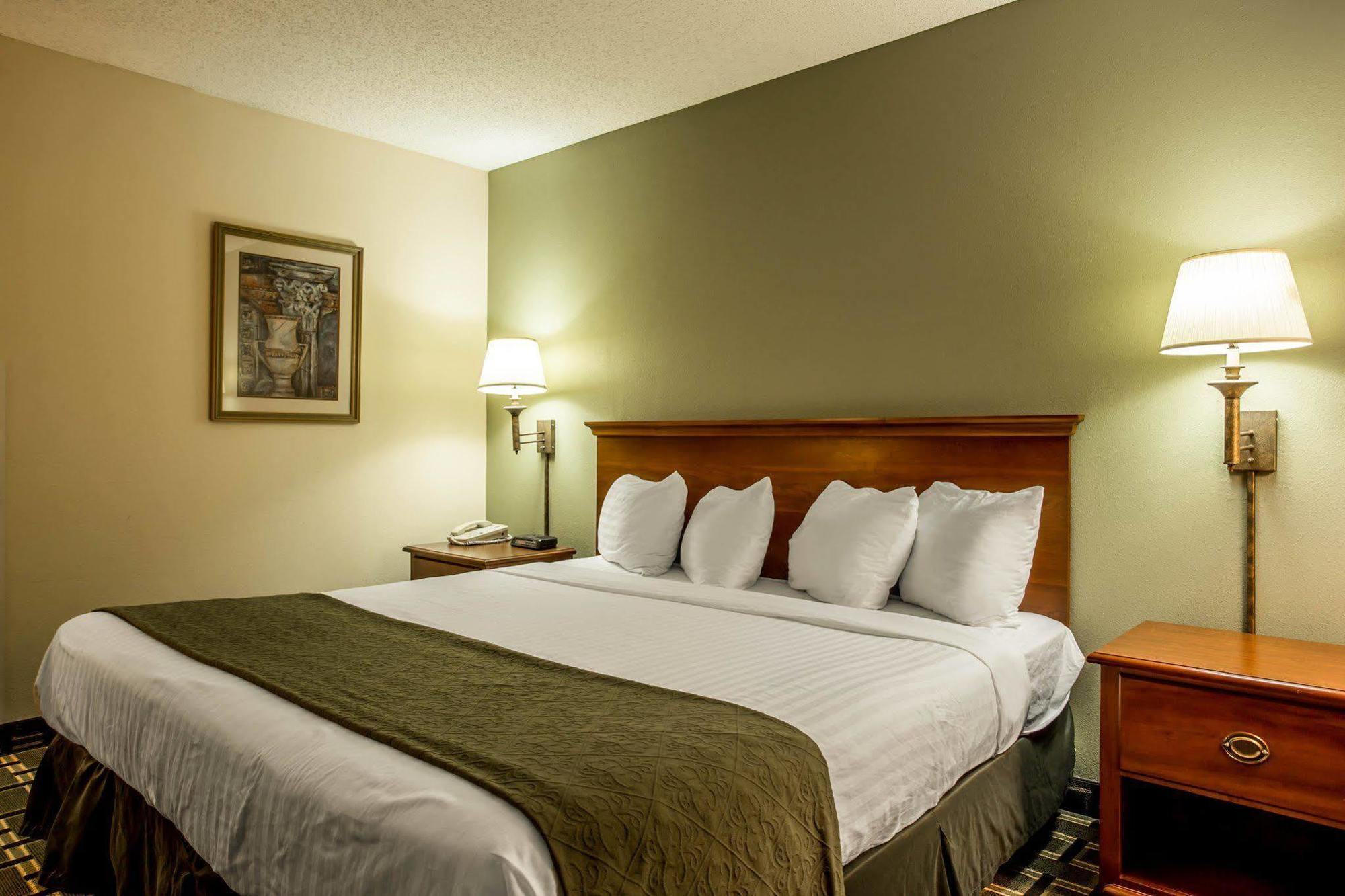 Quality Inn Huntersville Near Lake Norman Exterior foto